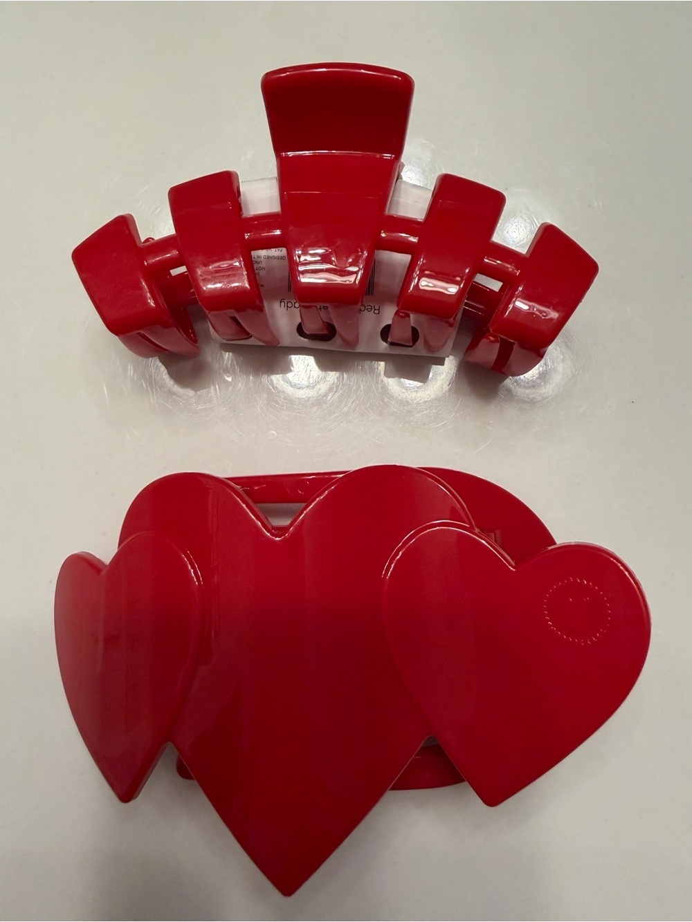 Teleties Red Heart Large Flat Clip & Red Classic Claw Clip Medium